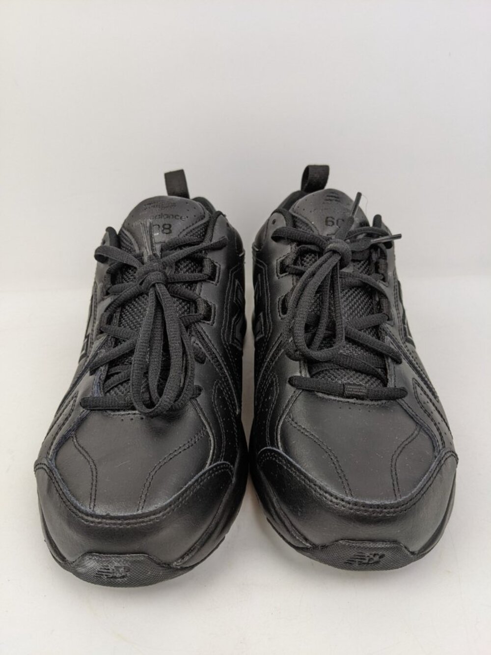 New Balance Slip Resistant Shoes Mens Size 8.5 4E Triple Black MX608AB5 Sneakers